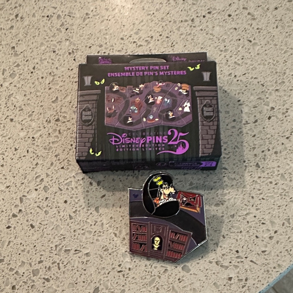 Haunted Mansion Mystery Puzzle Pin Limited Edition